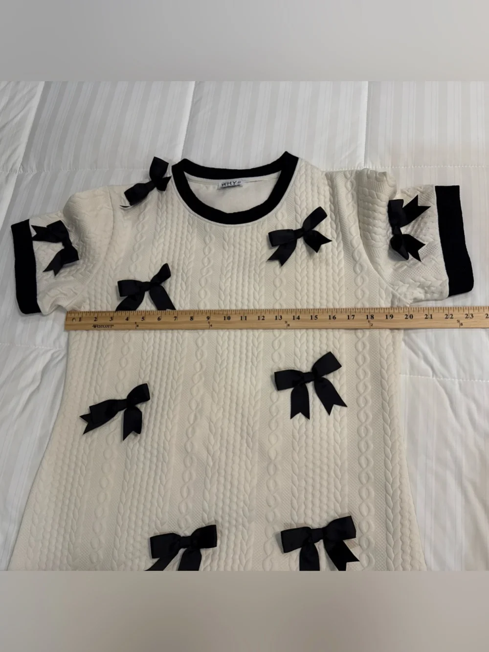 WHY Dress Women’s Textured Knit Shift Dress Short Sleeve Bow Cream & Black L